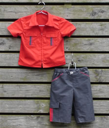 kinderhemd und hose
